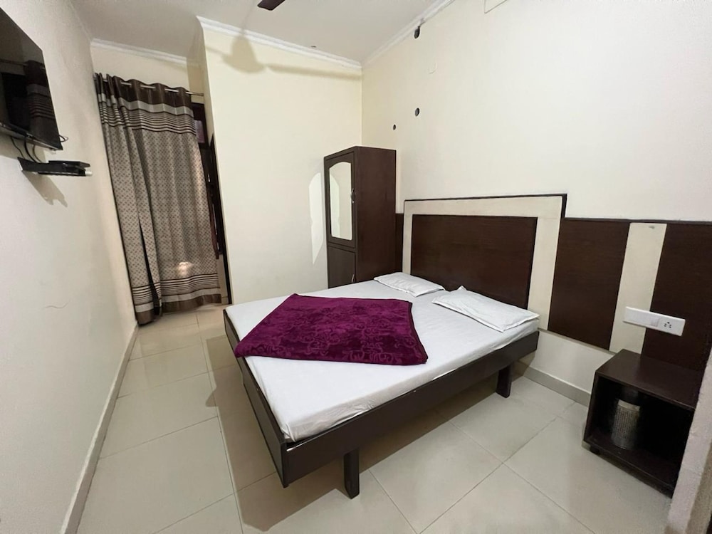 Superior Double Room, City View photo 3
