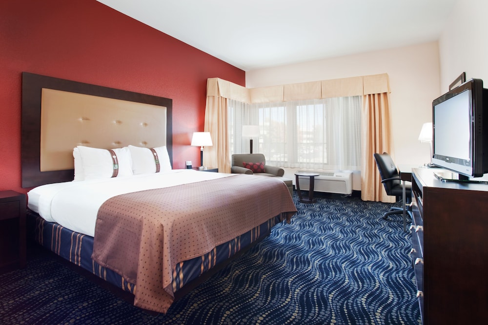 Standard Room, 1 King Bed, Accessible (Communications, Accessible Tub) - Photo 2