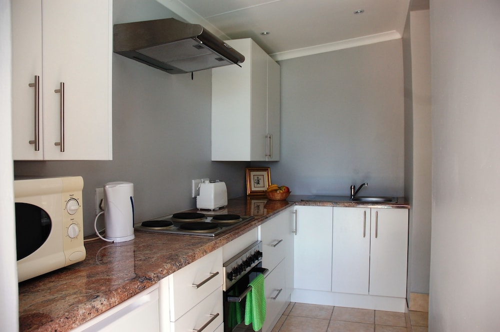 Self-Catering Apartment photo 2