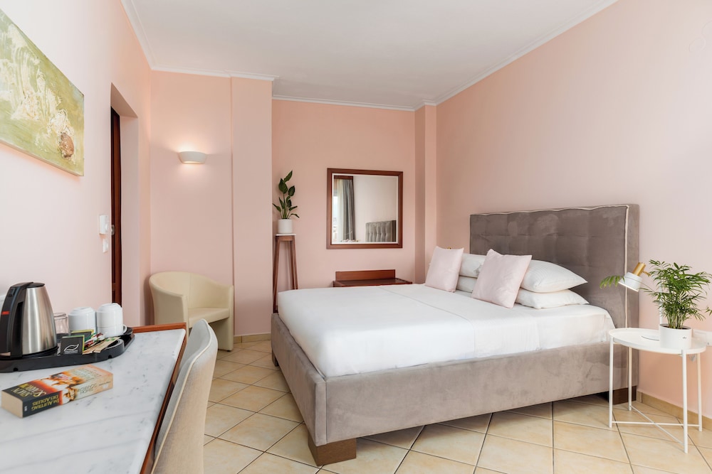 Family Suite, 2 Bedrooms, Connecting Rooms, Corner photo 3