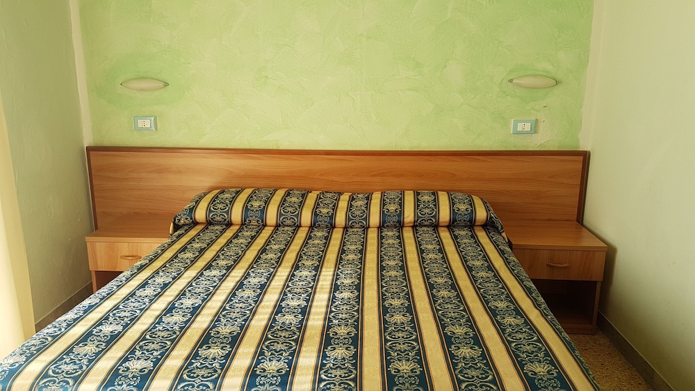 Classic Double Room, 1 Queen Bed
