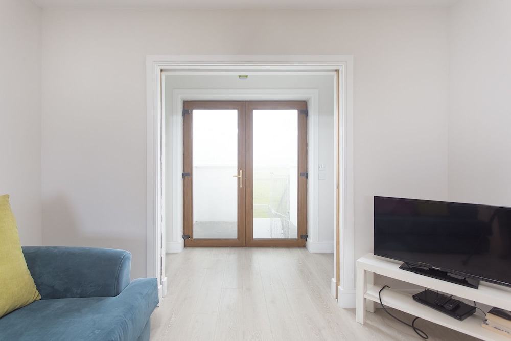 House, 1 Bedroom photo 3