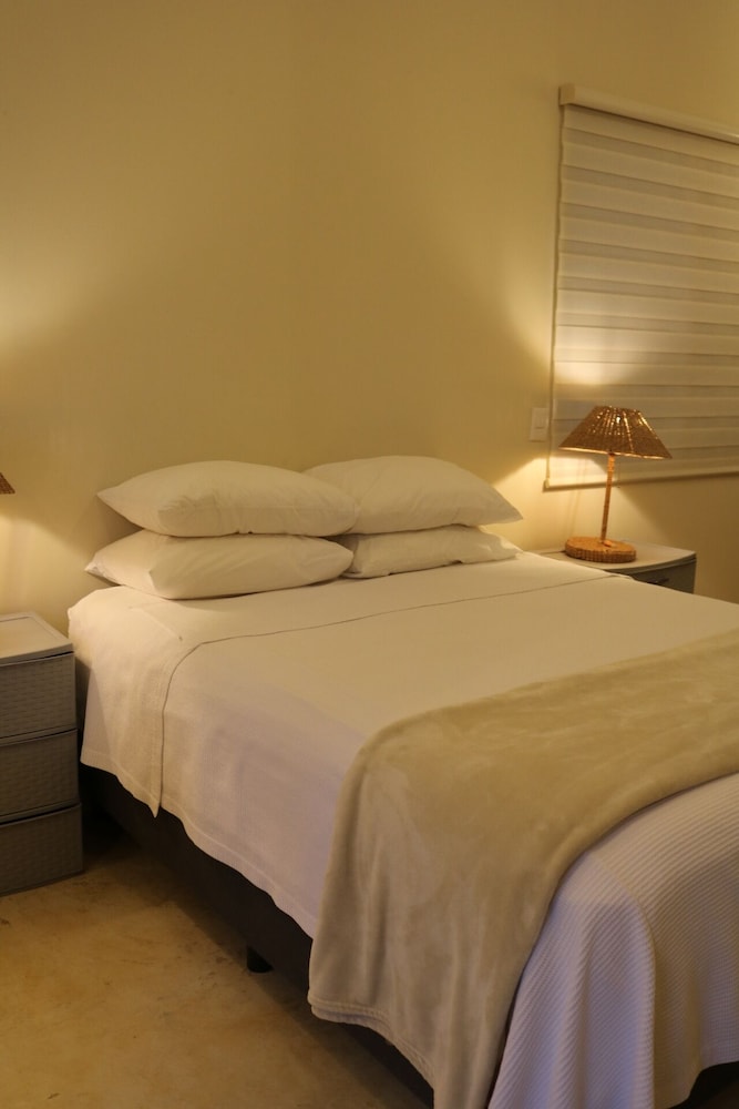 Hortensia 5, Standard Room, Poolside