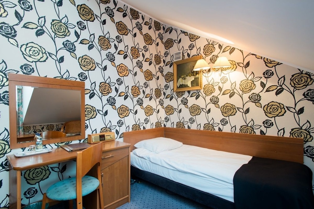 Basic Single Room, 1 Twin Bed