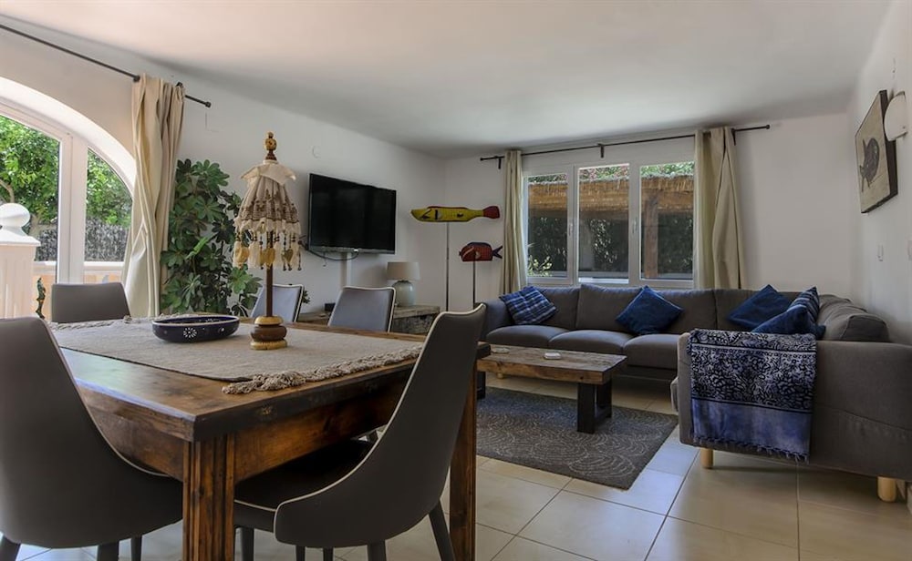 Andrago in Teulada With 6 Bedrooms and 5 Bathrooms, 사진 14