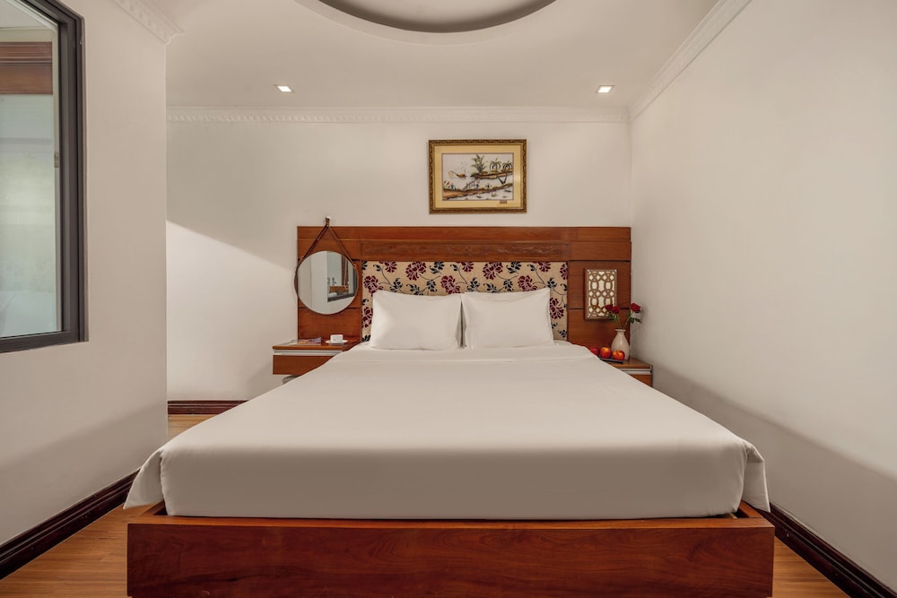 Superior Double Room, City View