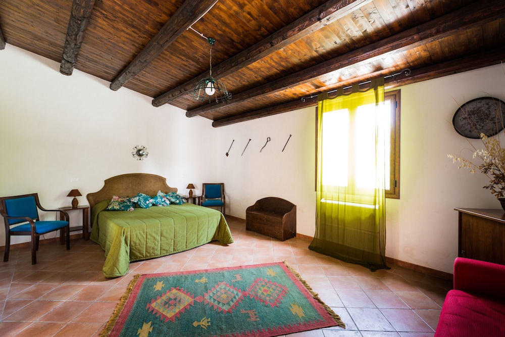 Quadruple Room photo 2