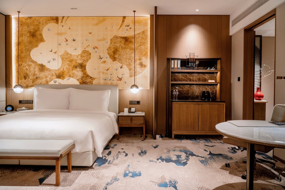 Tivoli King Room photo 3