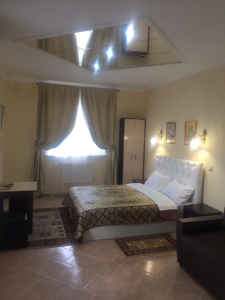 Standard Twin Room photo 2