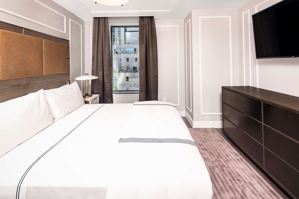 Studio, 1 King Bed, Connecting Rooms (Plus)