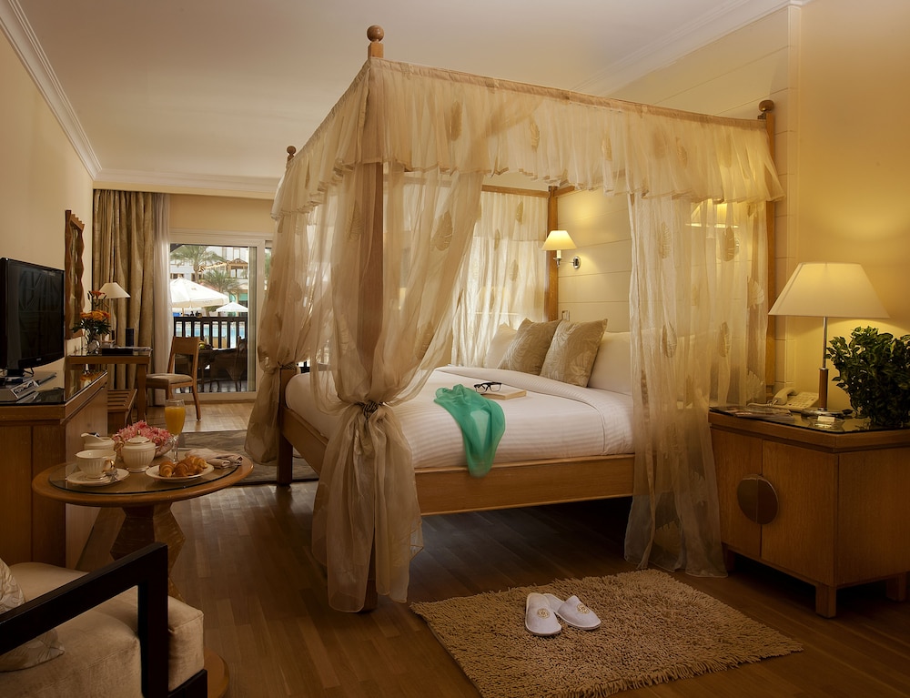 Superior Room, 1 King Bed, Pool View (Royal Savoy King  (Adults Only))