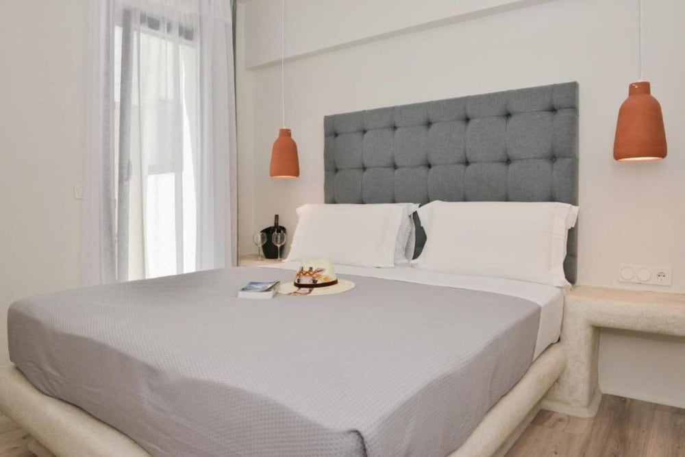 Standard Double Room - Photo 17