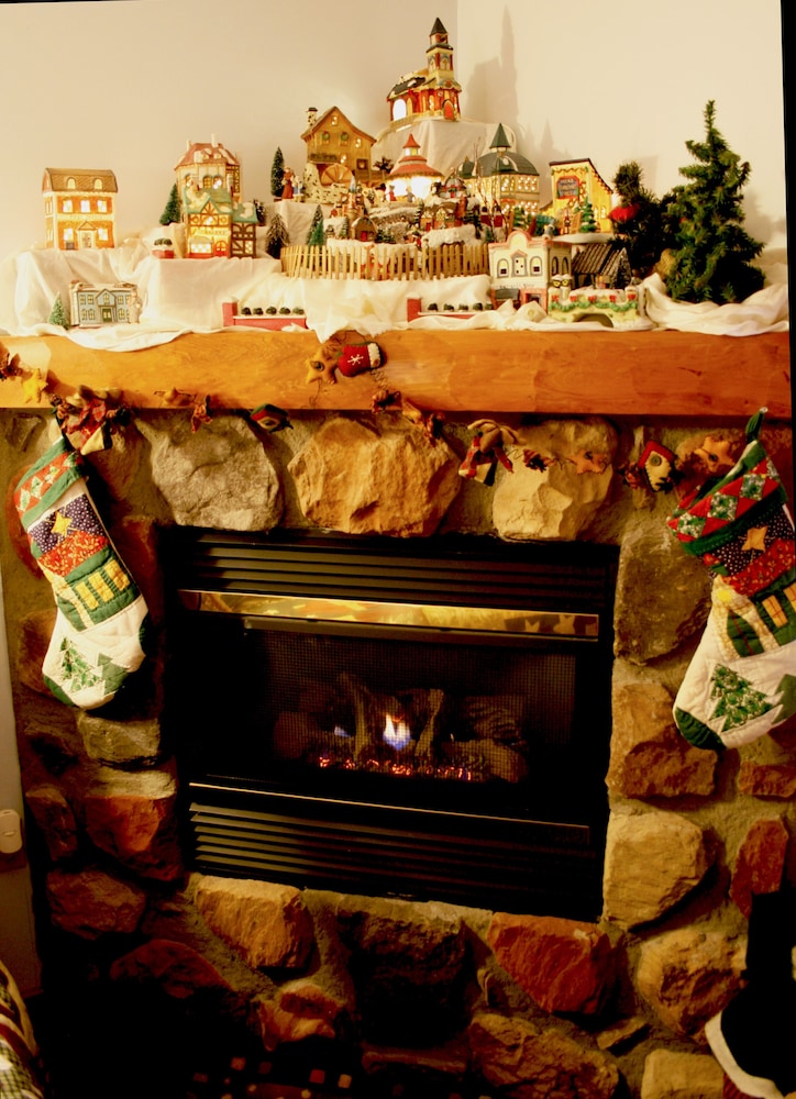 Standard Double Room, Ensuite (Christmas) photo 2