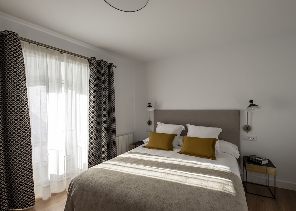 Family Apartment, Private Bathroom, Courtyard View (2 Habitaciones) - Photo 21
