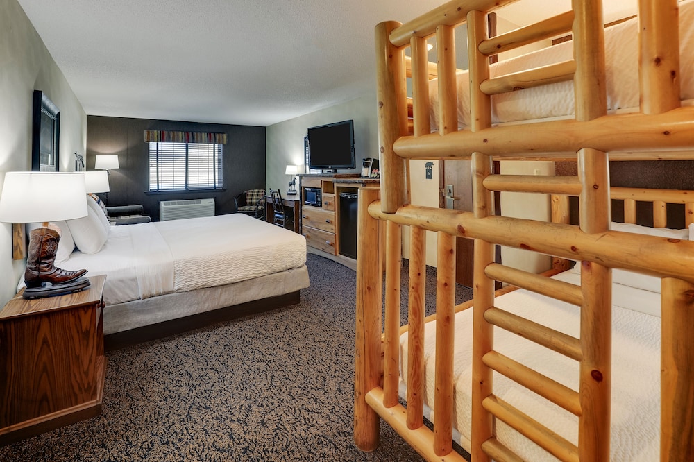 Expanded King with Bunk Bed - Photo 2