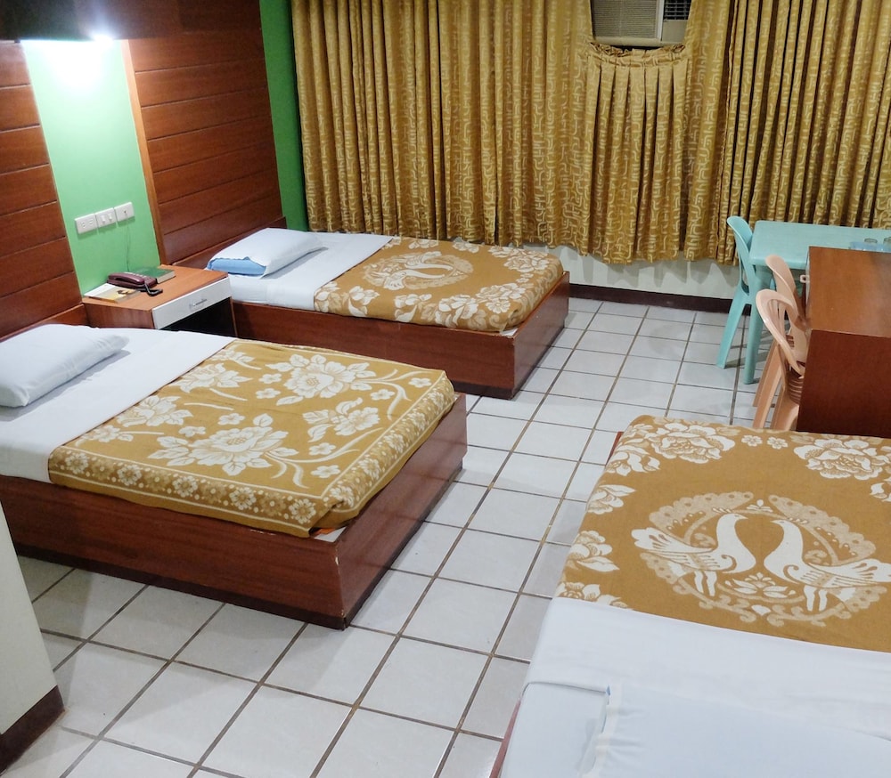 Standard Triple Room photo 3