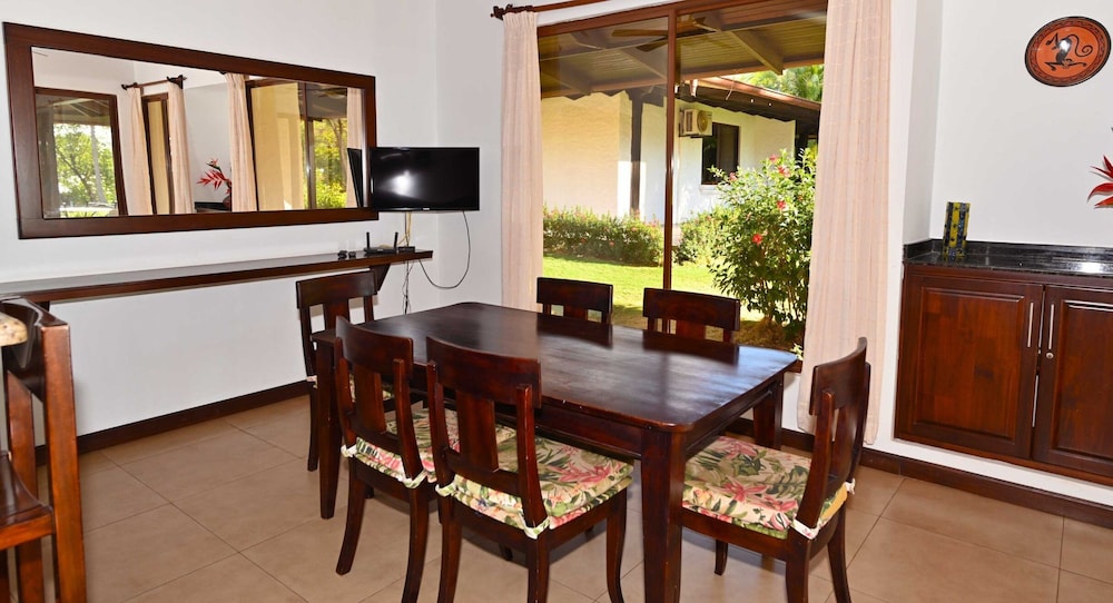 Superior Villa, Beachfront photo 2