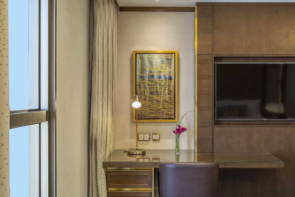 Senior Suite - Photo 3