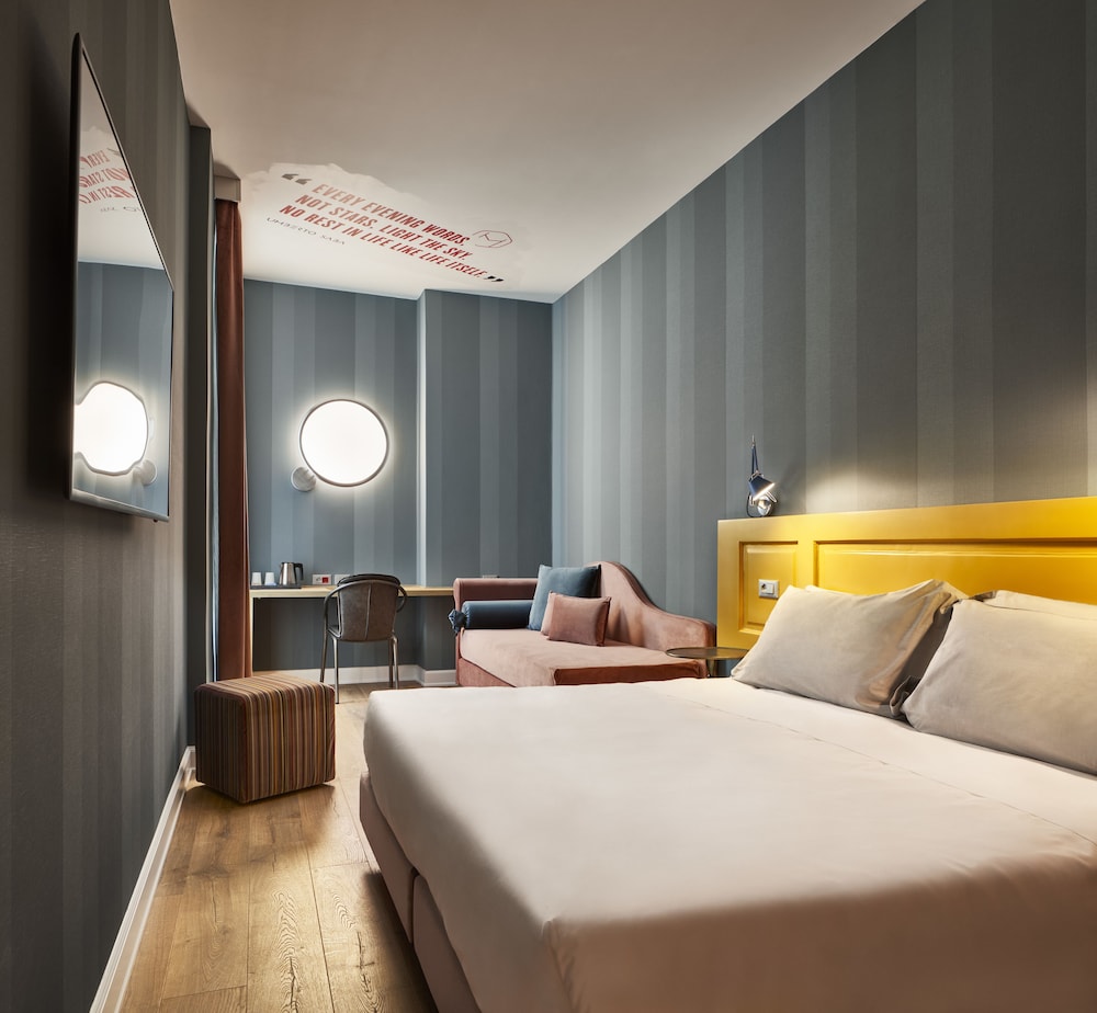 Superior Triple Room (Modernist M) - Photo 1