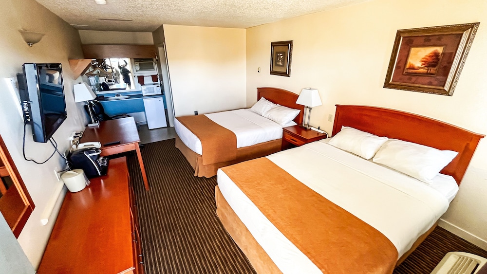 Economy Double Room, 2 Queen Beds