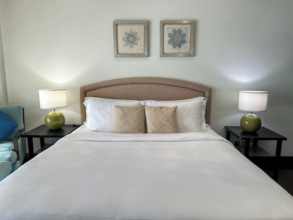Luxury Apartment, 1 Bedroom, Sea View, Beachfront photo 1