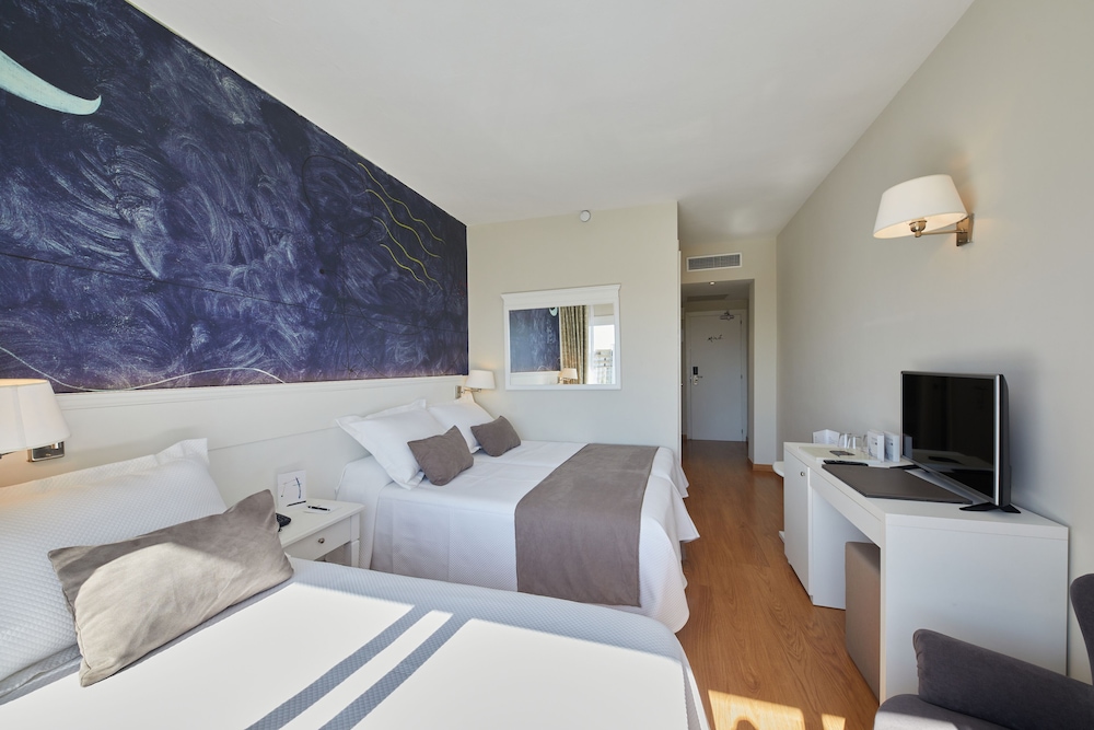 Family Triple Room photo 3
