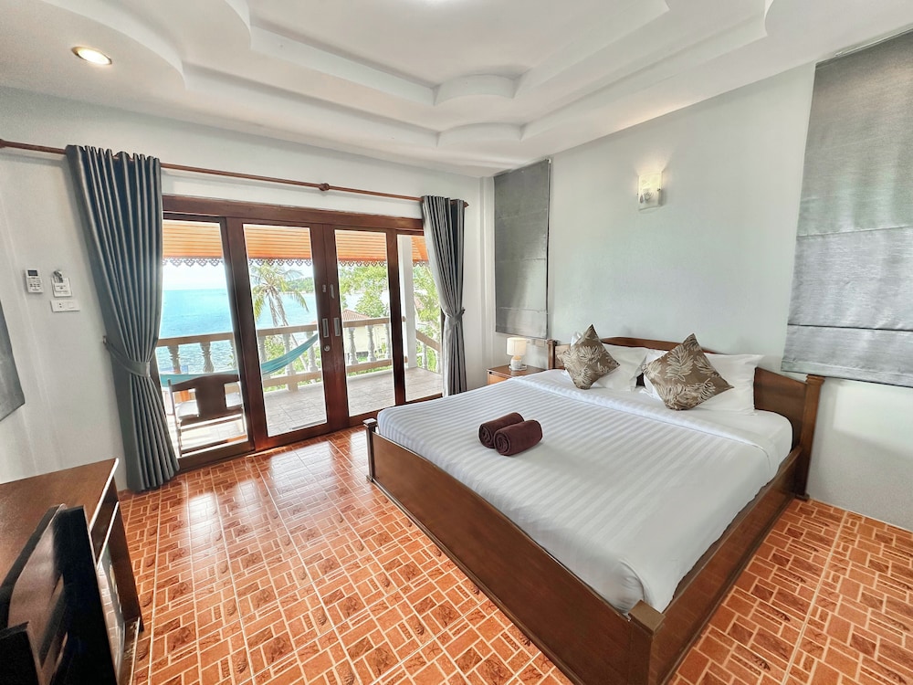 Deluxe Bungalow photo 1