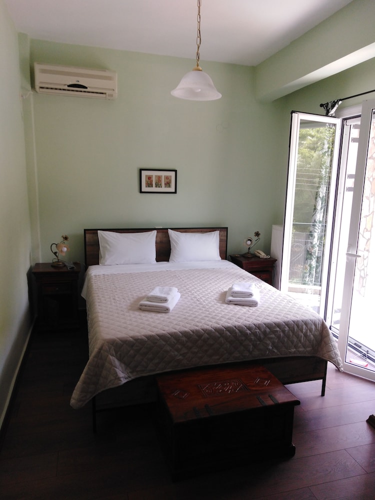 Standard Double Room photo 1