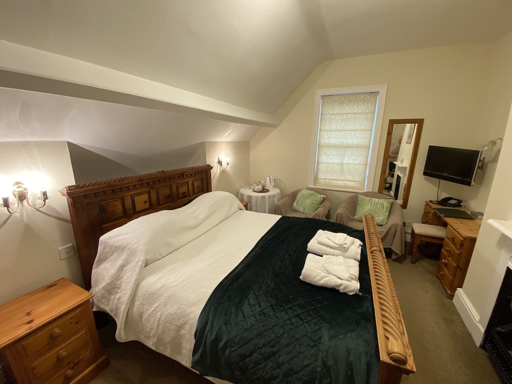 Double Room, Ensuite - Photo 6