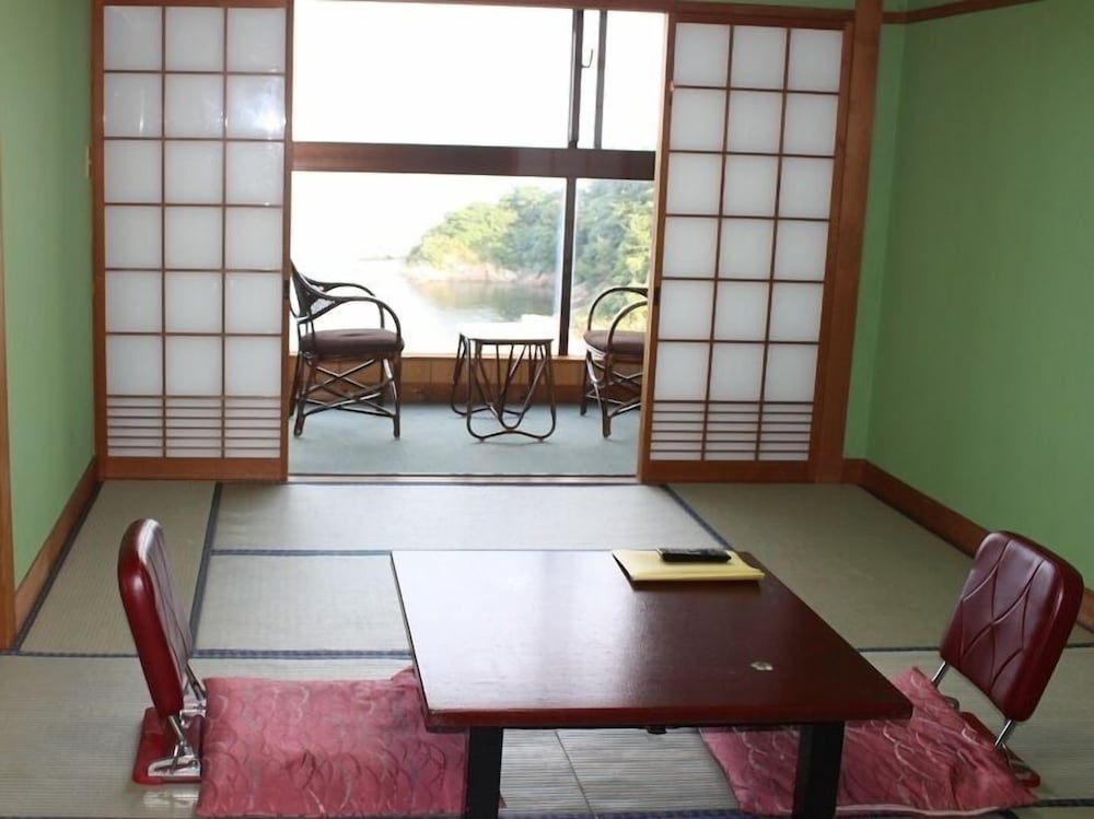 Standard Quadruple Room, Beach View, Beachfront (with Private Toilet) photo 1