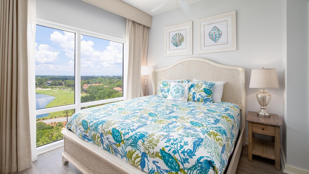 Condo, 1 King Bed With Sofa Bed (Luau Ii 6832)
