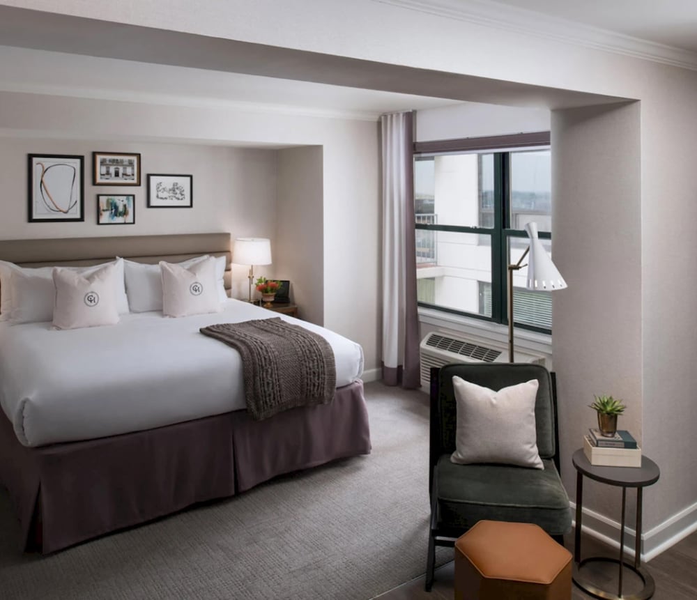 Deluxe Room, 1 King Bed