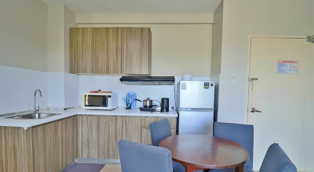 Standard Studio, 1 Bedroom, Refrigerator & Microwave, Garden View photo 2