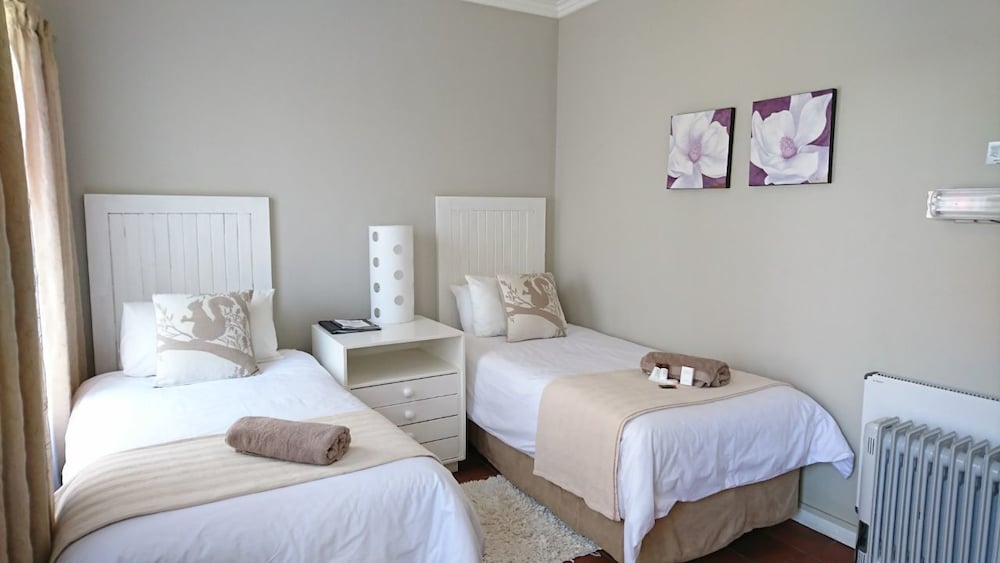 Luxury Twin Room photo 1