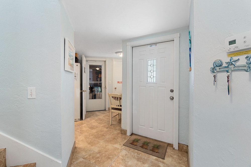 House, Private Bathroom, Golf View (Coral Cove) photo 1