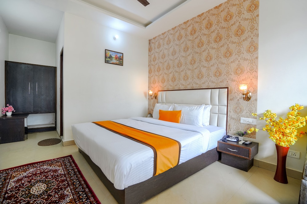 Deluxe Room - Photo 1