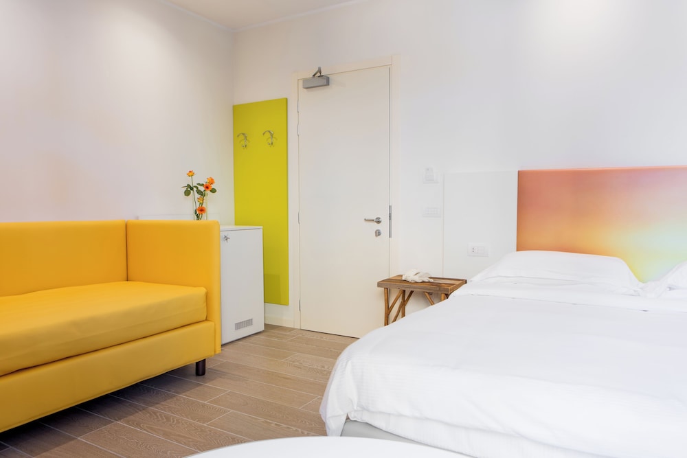 Standard Double or Twin Room, Balcony, City View photo 1