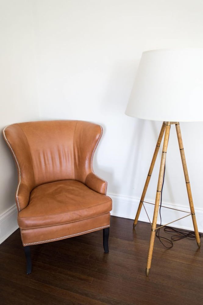 Suite (203) photo 2