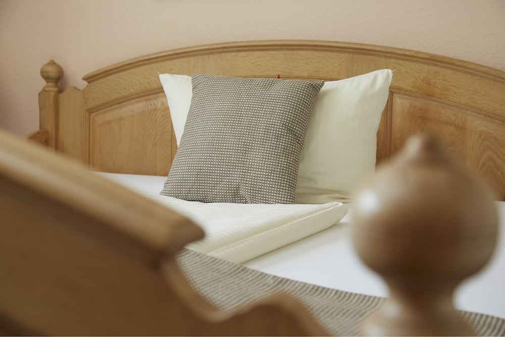 Standard Double Room - Photo 7