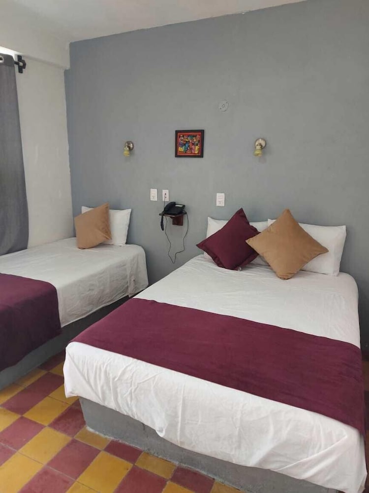 Classic Room, Multiple Beds