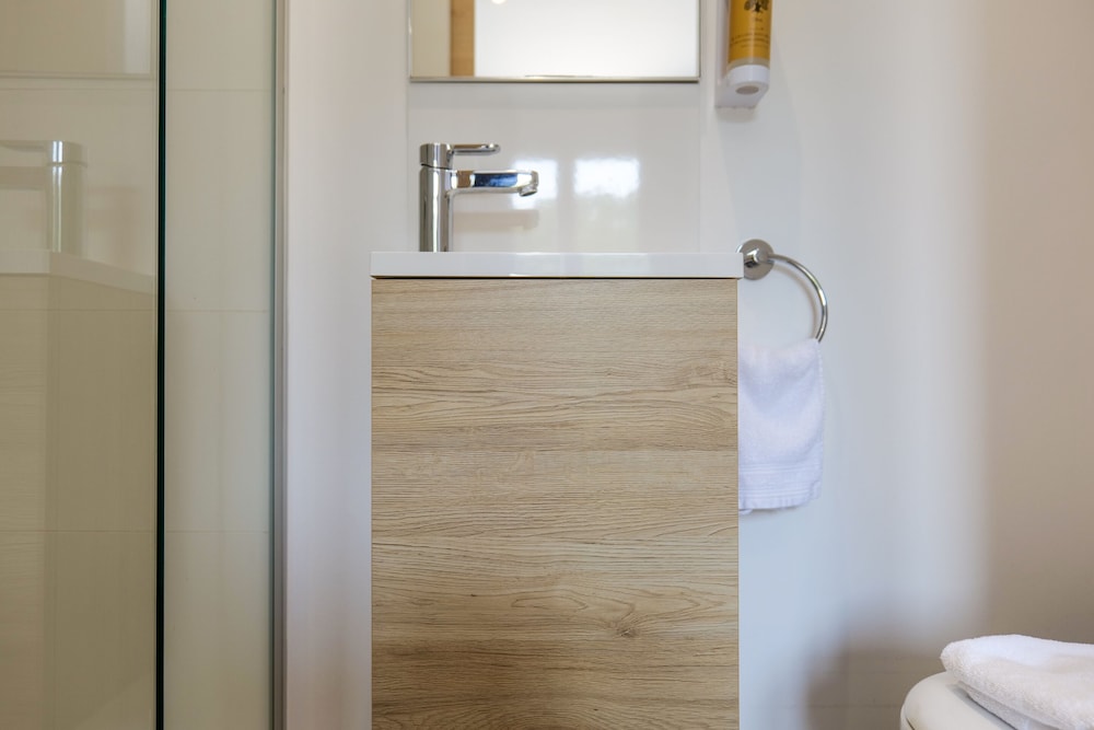 Classic Double Or Twin Room, Ensuite, Garden View - Photo 2