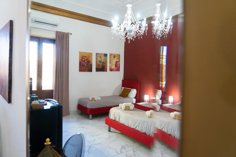 Quadruple Room - Photo 5