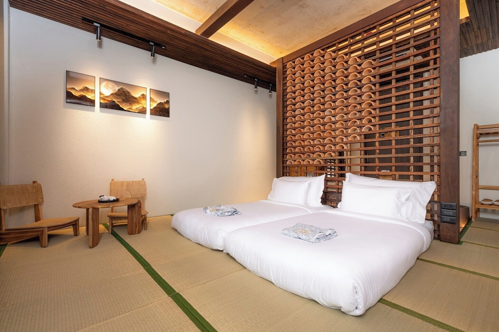Superior Room, City View