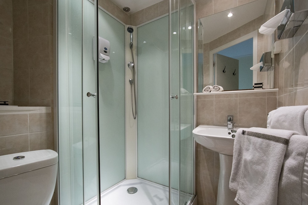 Twin Room, Ensuite photo 2