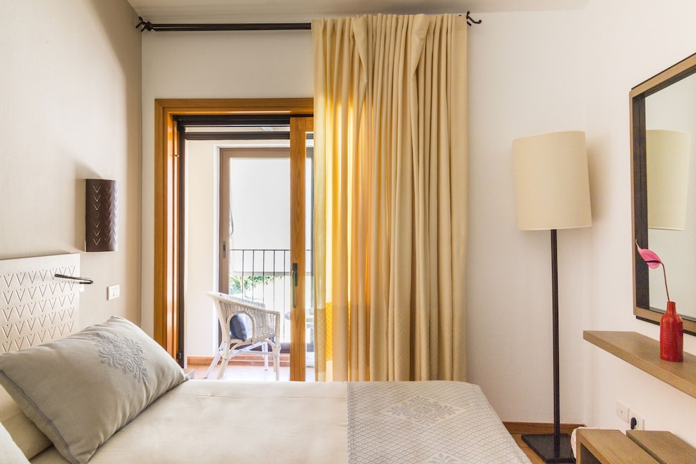Classic Double Room, Garden View photo 1