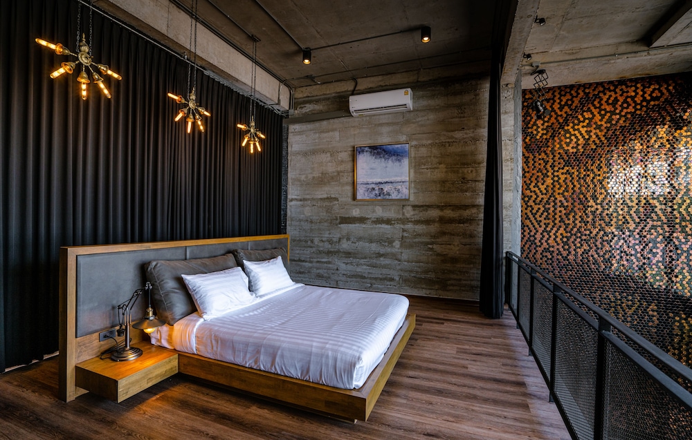 Exclusive Duplex - Photo 12