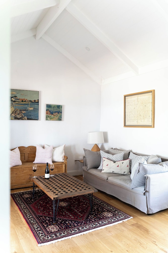 Luxury Cottage photo 2