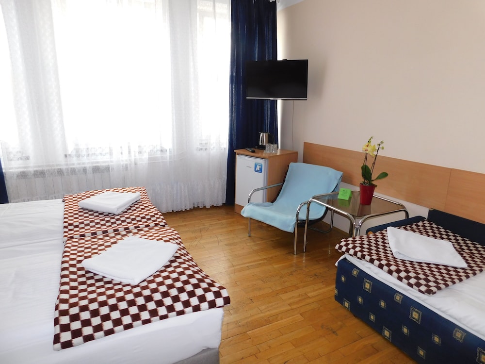 Basic Triple Room - Photo 2