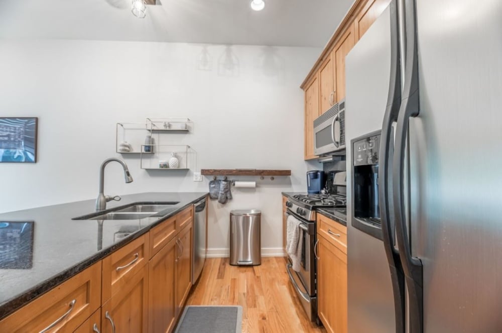 Luxury Condo photo 2