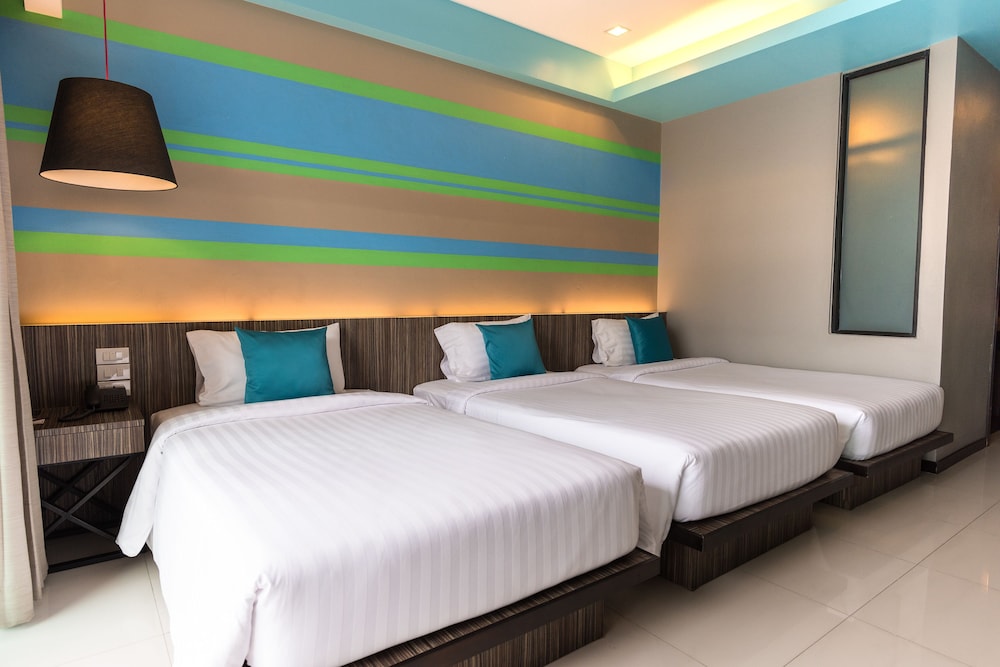 Deluxe Triple Room (3 Single bed) photo 2